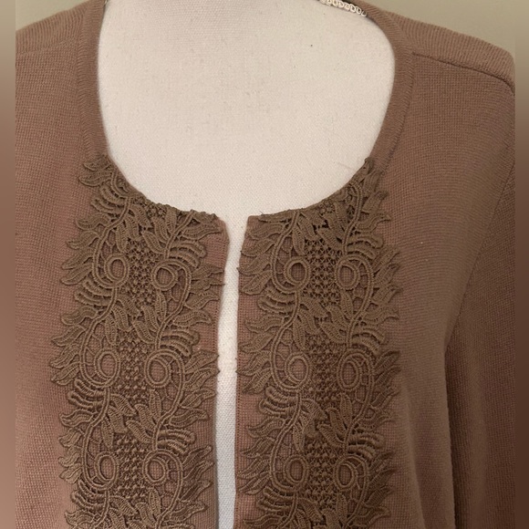 Chico’s Lace-Front Open Cardigan Taupe Sweater - Picture 5 of 13